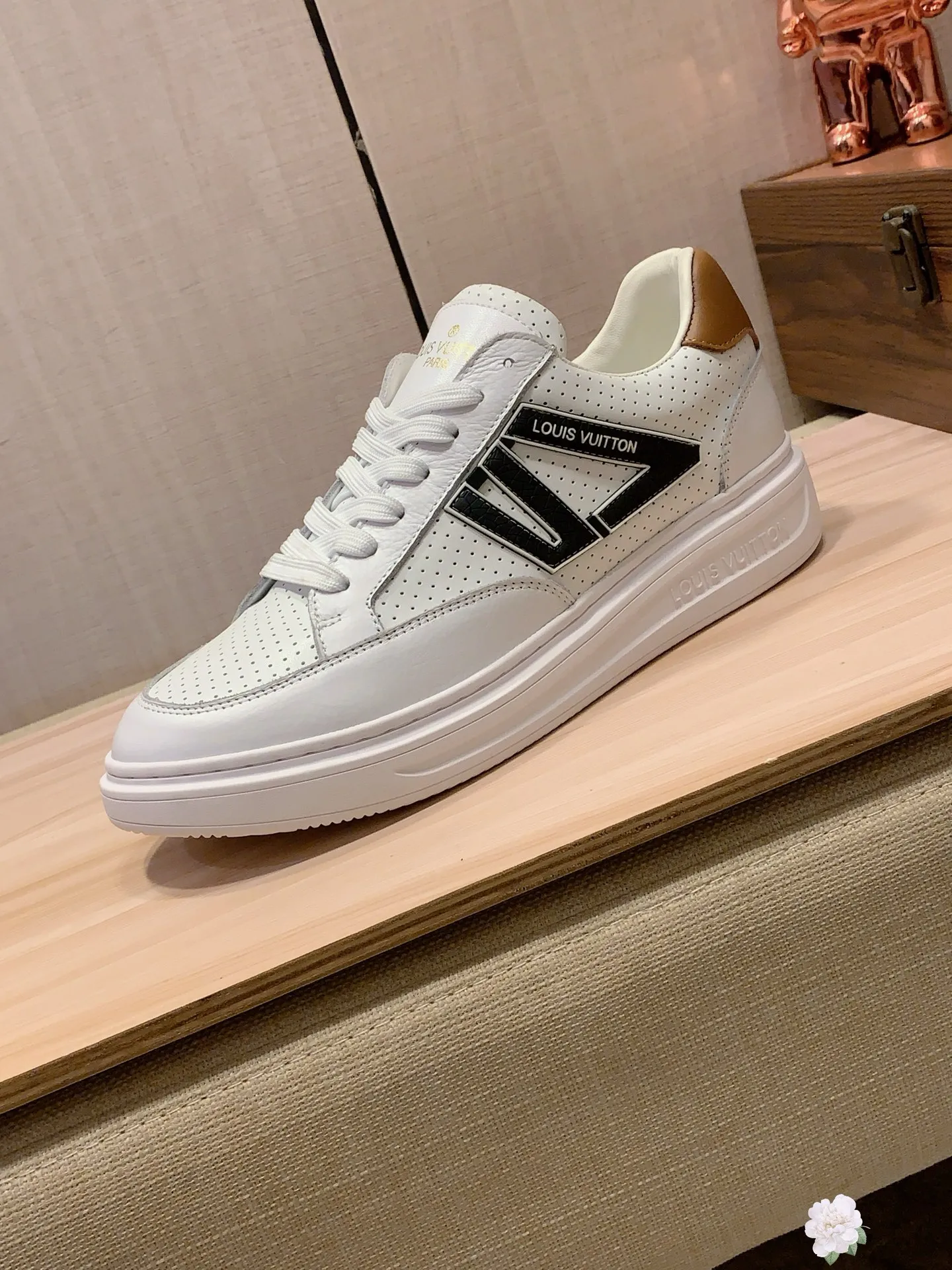Men's Men's Shoes 💰420💰💰🎩🎩[Lightning][Lightning] "Lv*" The latest and most popular casual shoes, top brands [Seduce] Luxury ~ Purchasing Agency, Top ~ Quality. [Strong] The upper is made of imported breathable cowhide with material ➕ breathable sheepskin feet (•) and fine workmanship. Original stylish and stylish soft rubber wear-resistant and non-slip outsole, light and comfortable on the feet, the real thing looks better when taken in real life, 413: code: 38-44, 6️⃣ colors selected